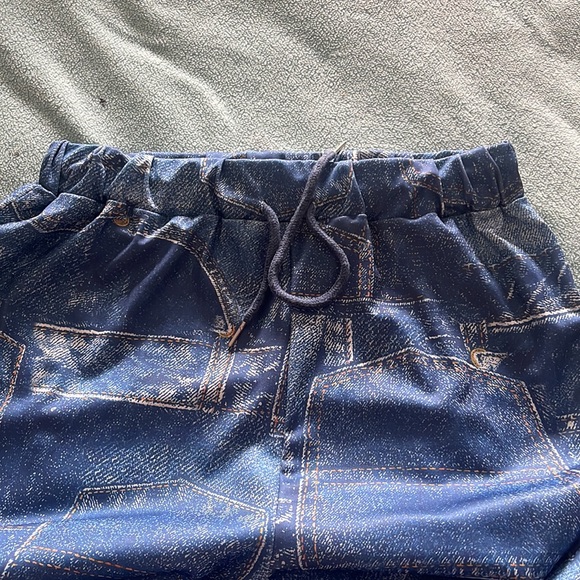 Chic Me Run Pants - Picture 3 of 4